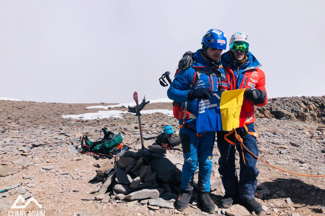 Sportivii Climb Again au ajuns pe Vârful Aconcagua