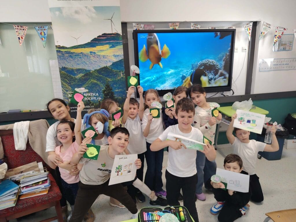 Copiii ȋşi doresc un spaţiu cȃt mai verde, plin cu arbori şi flori #FocusToGreenEcoLife